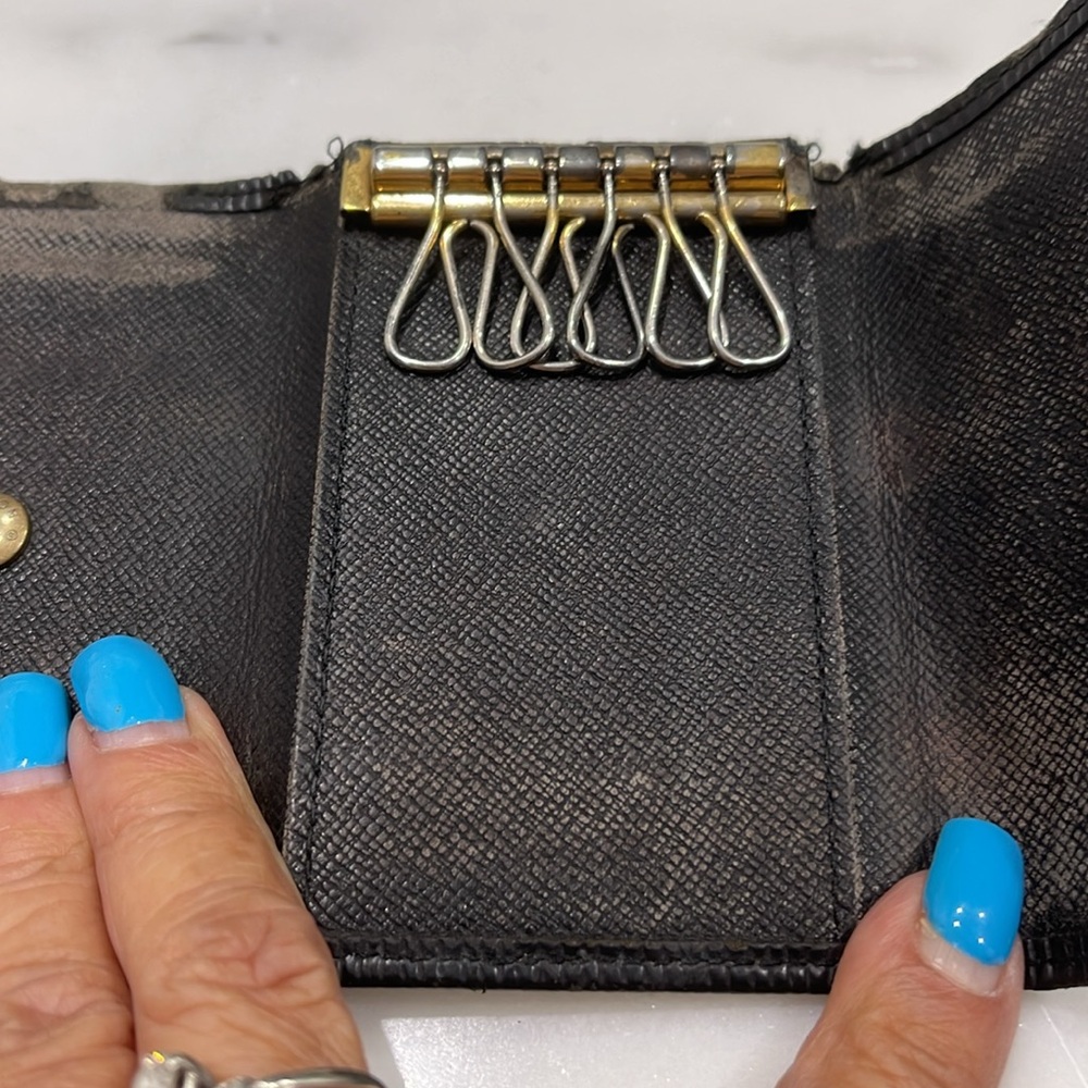 Louis Vuitton Epi Black Key Holder Snap Wallet GUC - Picture 7 of 7